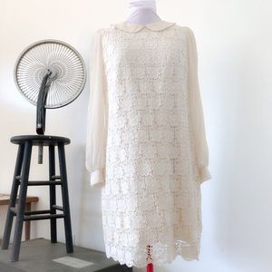 Vintage - 60s Crochet Dress with Peter Pan Collar